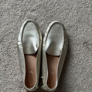 Speedy Women's Metallic Silver Women’s Slip-On Loafers
